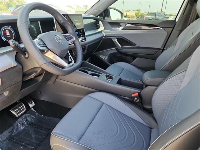 new 2025 Volkswagen Tiguan car, priced at $36,735
