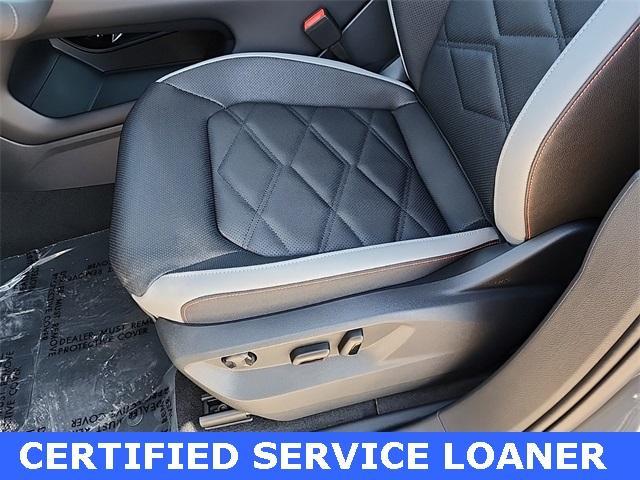 new 2025 Volkswagen Atlas car, priced at $43,341