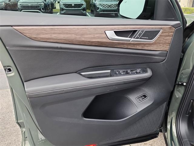 new 2026 Volkswagen Atlas car, priced at $55,961