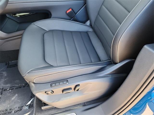 new 2025 Volkswagen Atlas car, priced at $47,170