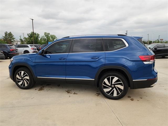 new 2025 Volkswagen Atlas car, priced at $48,670