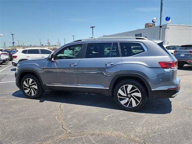 new 2024 Volkswagen Atlas car, priced at $43,936