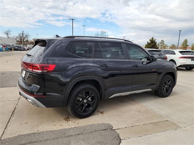 new 2025 Volkswagen Atlas car, priced at $45,404