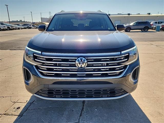 new 2025 Volkswagen Atlas car, priced at $47,072