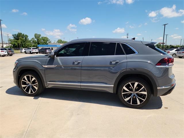 new 2025 Volkswagen Atlas Cross Sport car, priced at $53,372