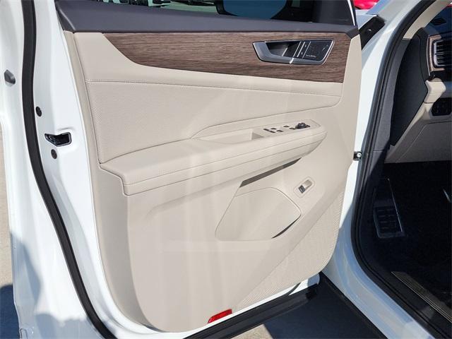 new 2026 Volkswagen Atlas car, priced at $56,091