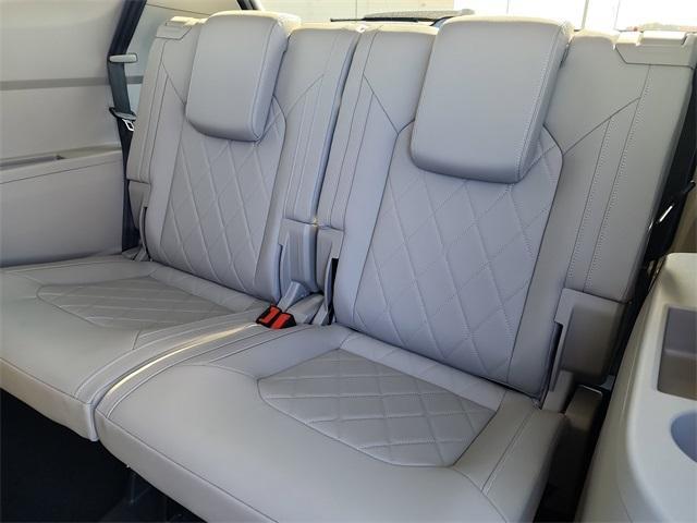 new 2026 Volkswagen Atlas car, priced at $56,091