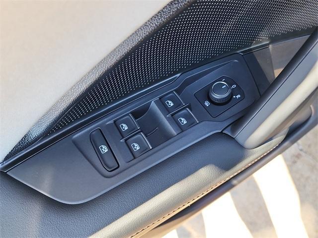 new 2025 Volkswagen Tiguan car, priced at $34,463