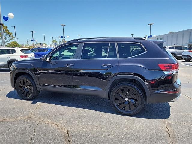 new 2024 Volkswagen Atlas car, priced at $40,605