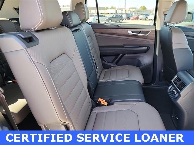 new 2025 Volkswagen Atlas car, priced at $44,572