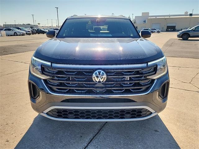 new 2025 Volkswagen Atlas Cross Sport car, priced at $44,103