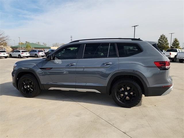 new 2025 Volkswagen Atlas car, priced at $45,841