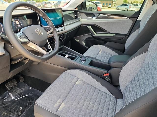 new 2025 Volkswagen Tiguan car, priced at $31,475