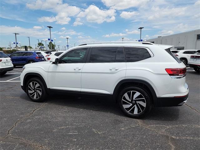 new 2024 Volkswagen Atlas car, priced at $43,817