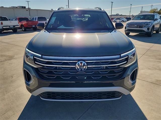 new 2025 Volkswagen Atlas car, priced at $45,404