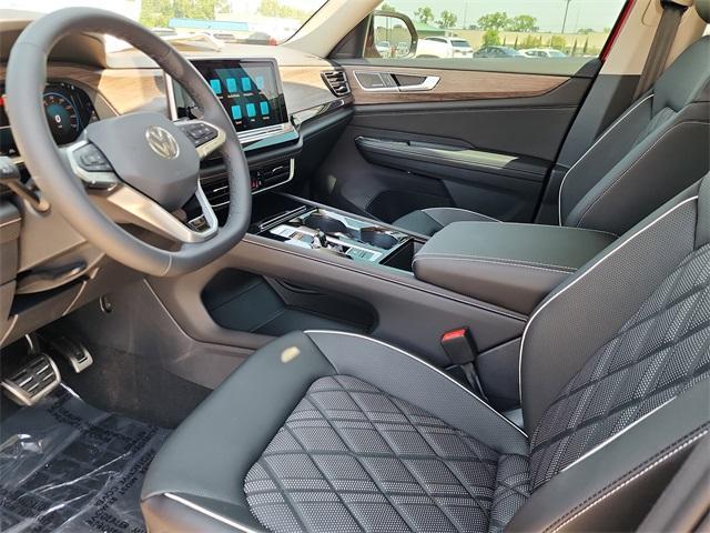 new 2025 Volkswagen Atlas car, priced at $54,946