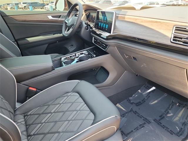 new 2025 Volkswagen Atlas car, priced at $54,946