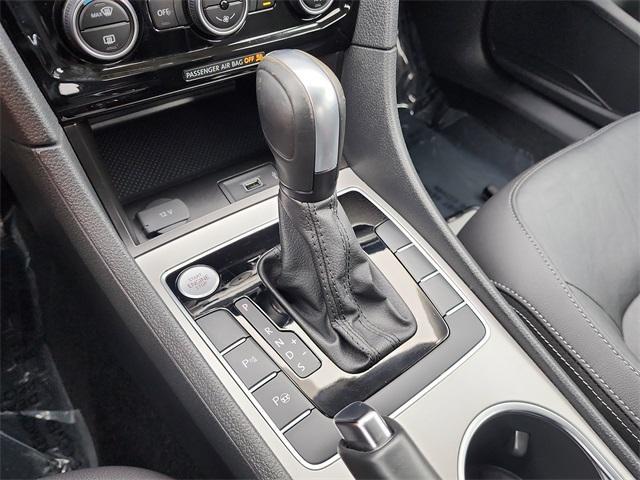 used 2022 Volkswagen Passat car, priced at $21,798
