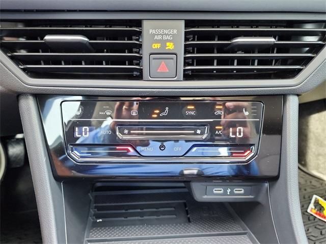 new 2025 Volkswagen Jetta car, priced at $25,904