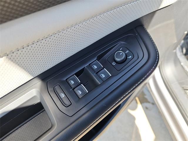 new 2025 Volkswagen Atlas Cross Sport car, priced at $51,664