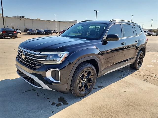 new 2025 Volkswagen Atlas car, priced at $46,002