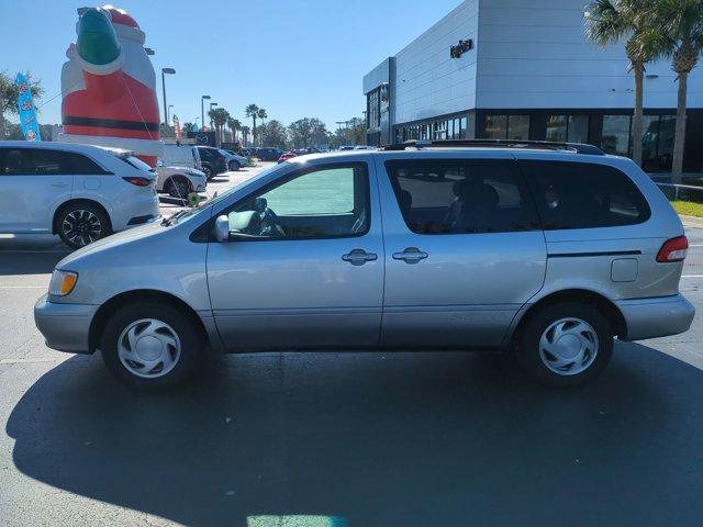 used 2001 Toyota Sienna car, priced at $7,997