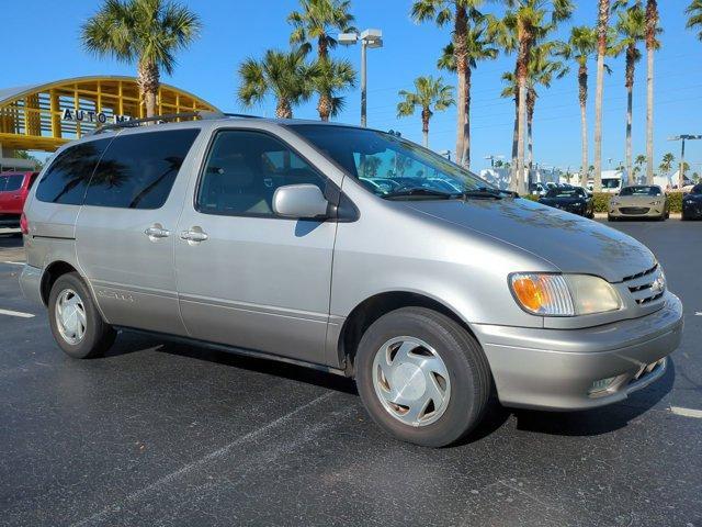 used 2001 Toyota Sienna car, priced at $7,997