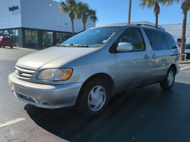 used 2001 Toyota Sienna car, priced at $7,997