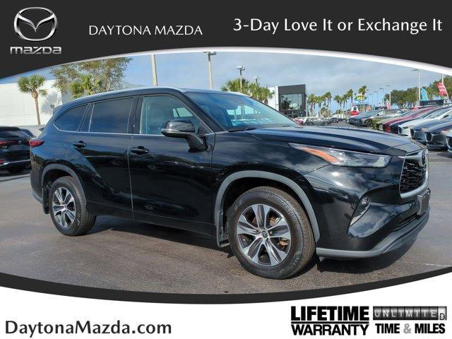 used 2022 Toyota Highlander car, priced at $36,767