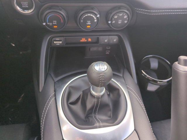 new 2025 Mazda MX-5 Miata RF car, priced at $41,581