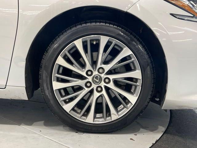 used 2019 Lexus ES 350 car, priced at $25,788