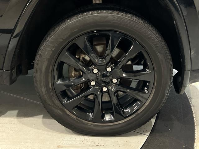 used 2022 Jeep Grand Cherokee car, priced at $28,326