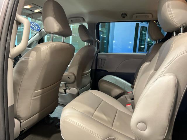 used 2020 Toyota Sienna car, priced at $33,651