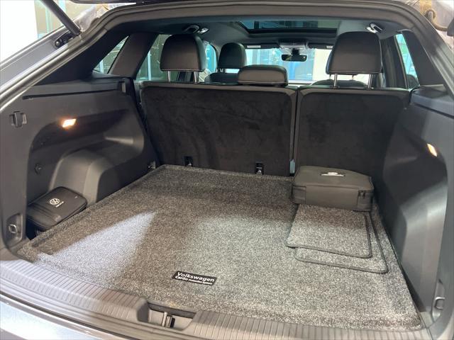 used 2022 Volkswagen Atlas Cross Sport car, priced at $30,843