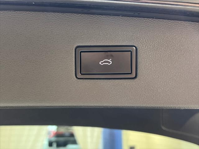 used 2021 Volkswagen Tiguan car