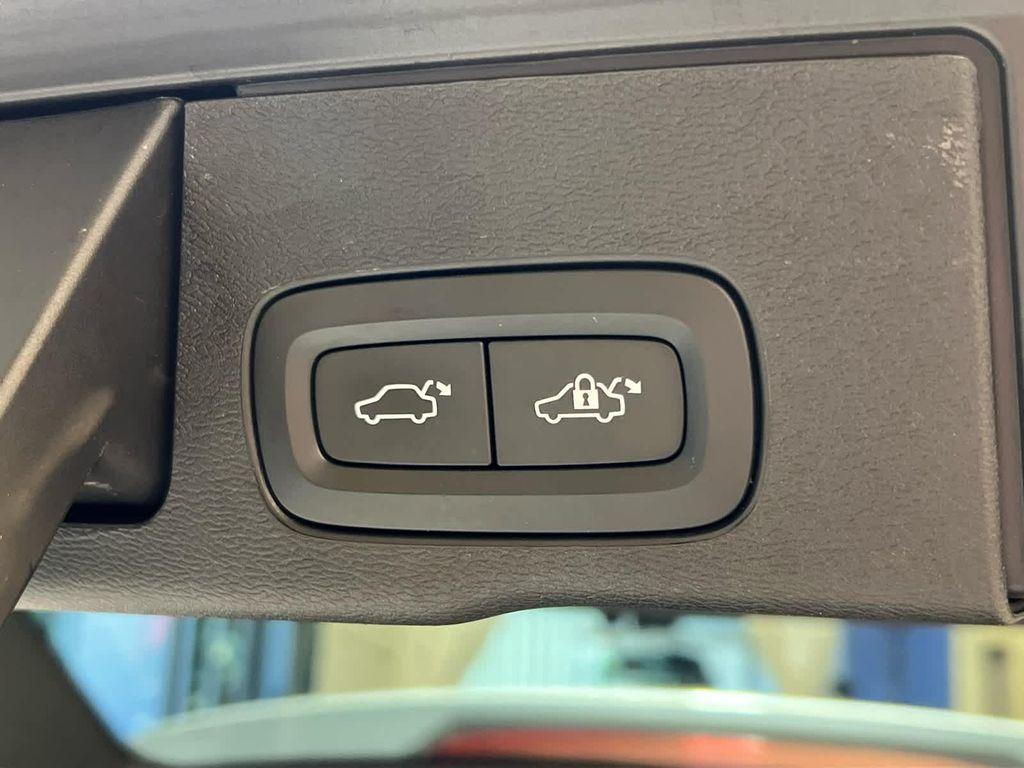 used 2018 Volvo XC60 car, priced at $16,301