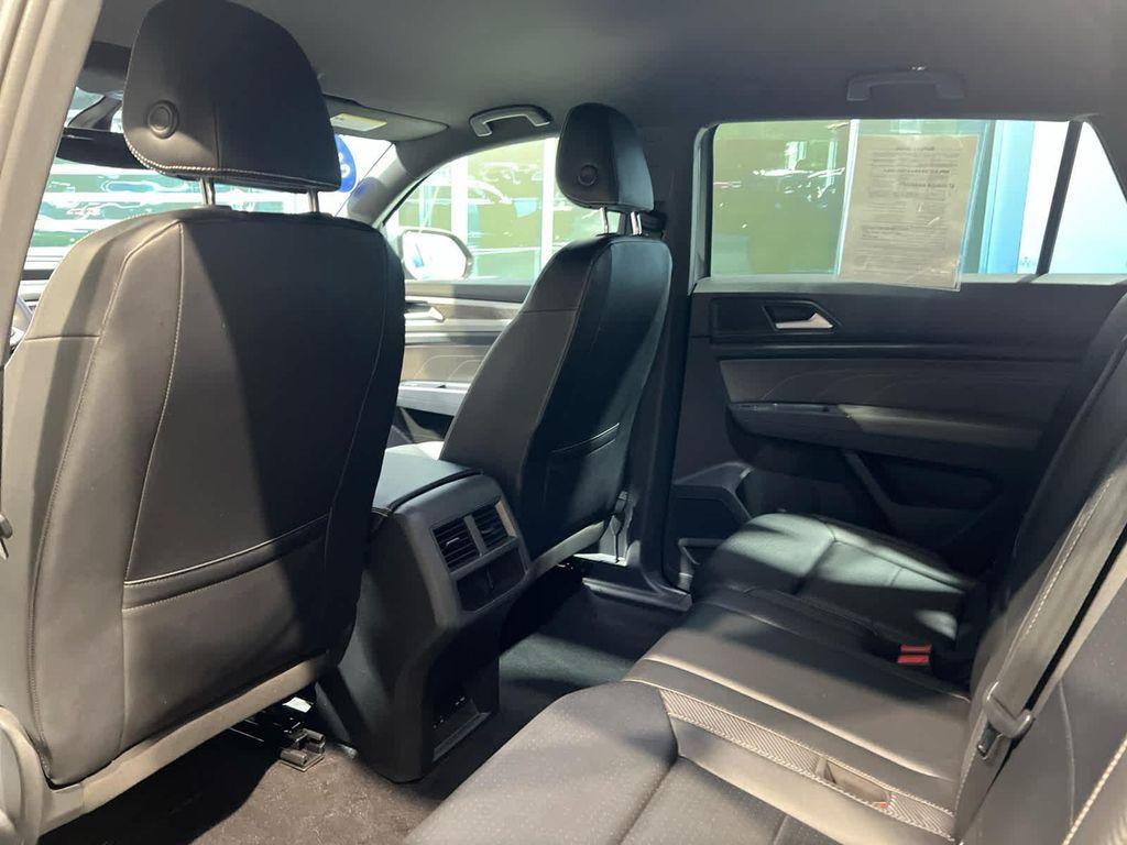 used 2021 Volkswagen Atlas Cross Sport car