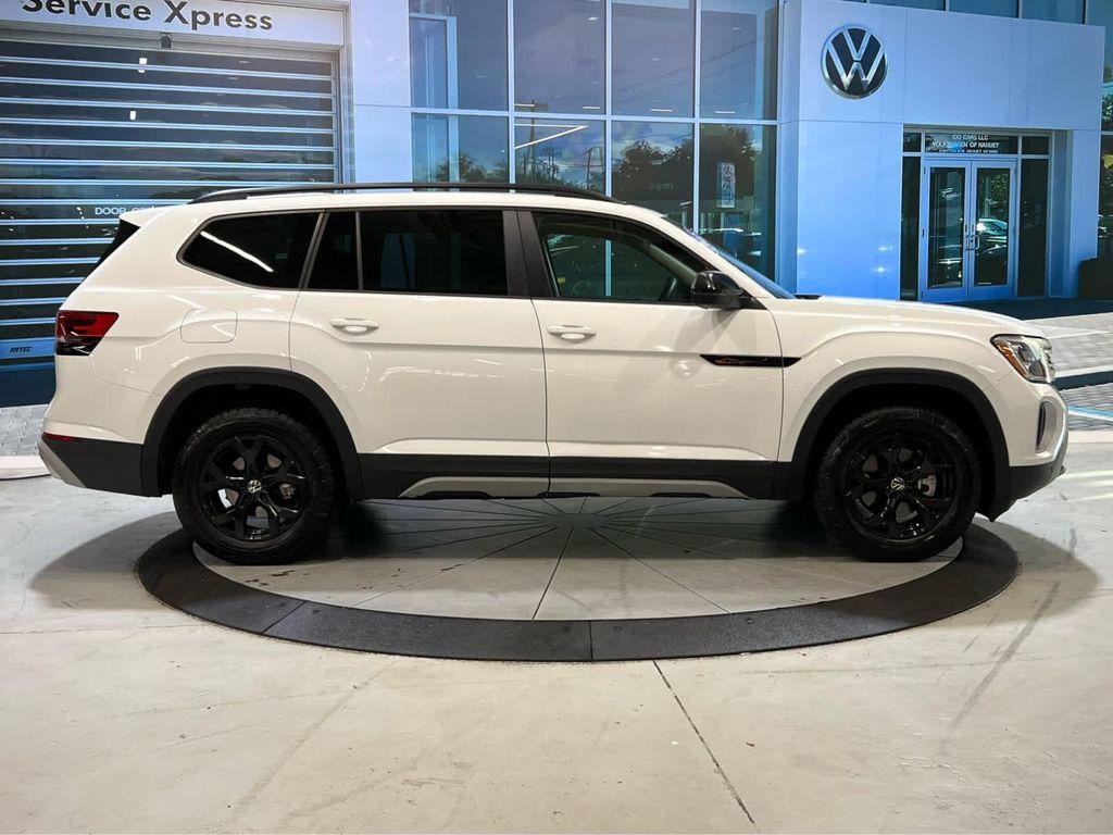 used 2025 Volkswagen Atlas car, priced at $44,405