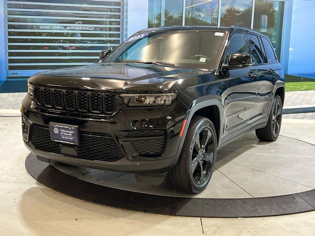used 2023 Jeep Grand Cherokee car, priced at $33,493