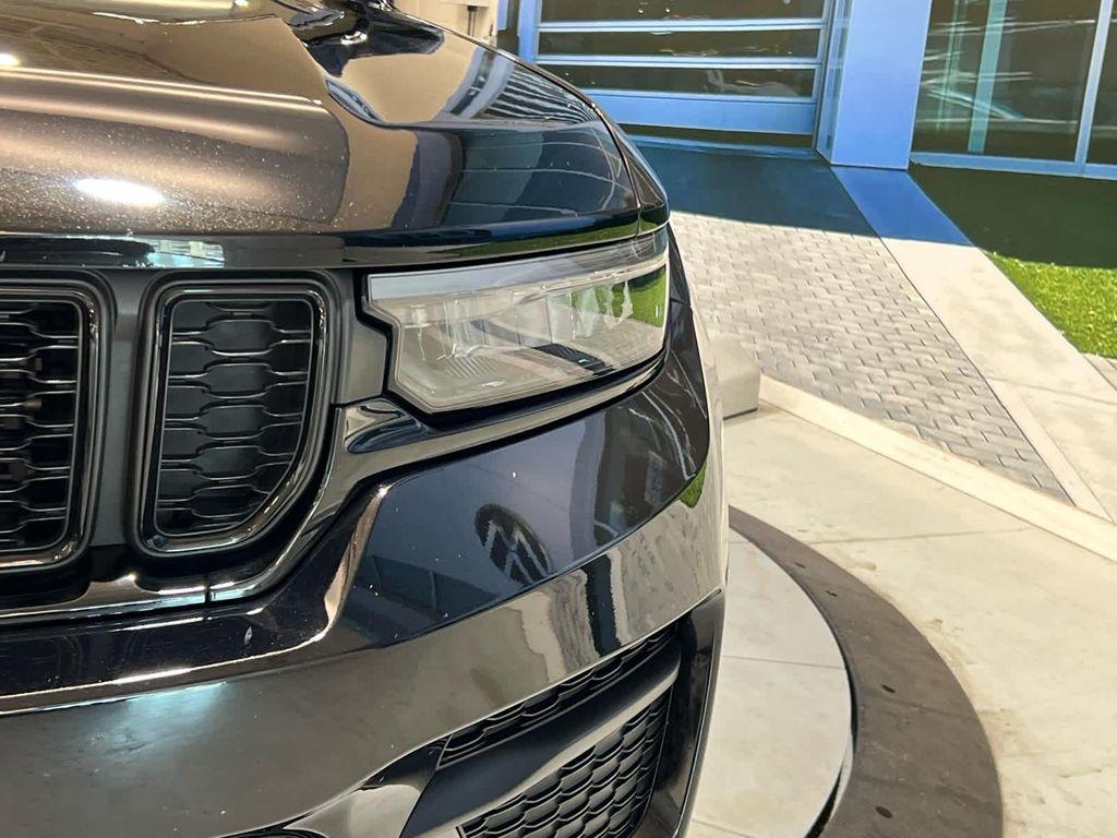 used 2023 Jeep Grand Cherokee car, priced at $33,493