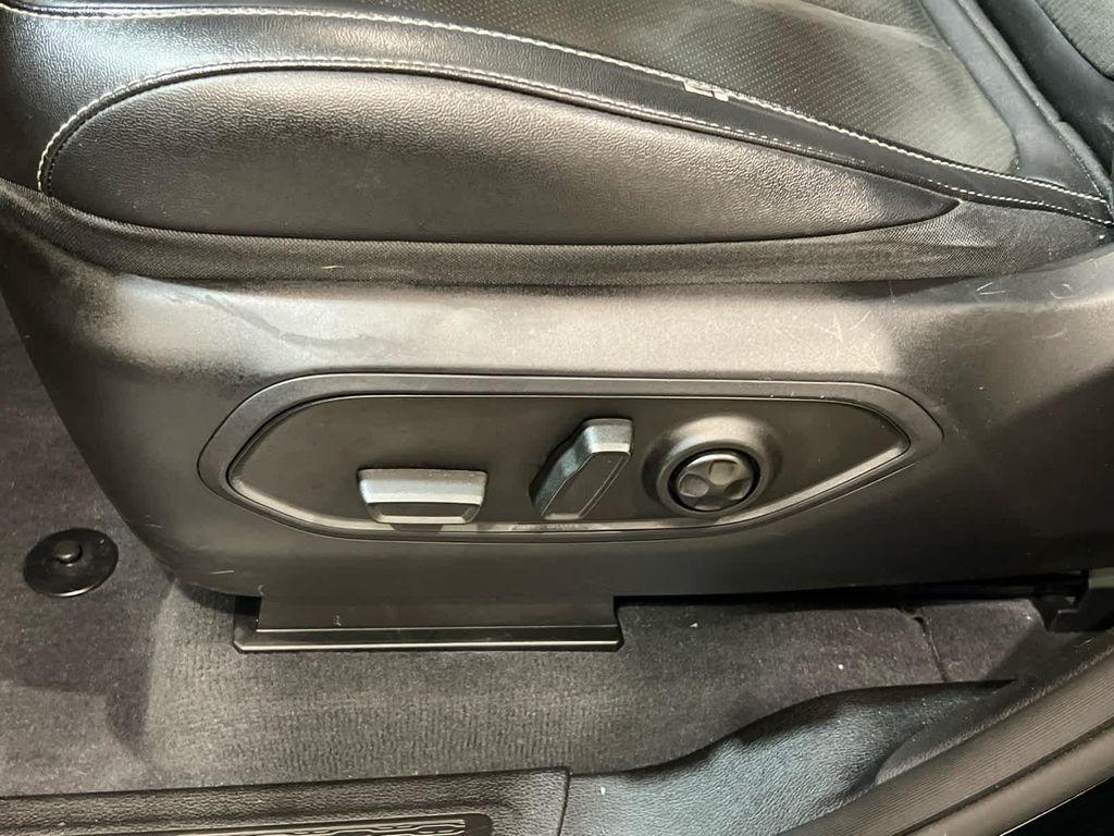 used 2023 Jeep Grand Cherokee car, priced at $33,493