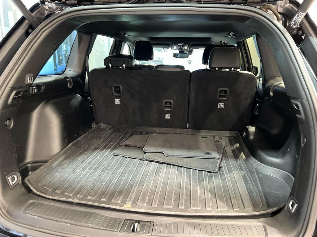 used 2023 Jeep Grand Cherokee car, priced at $33,493