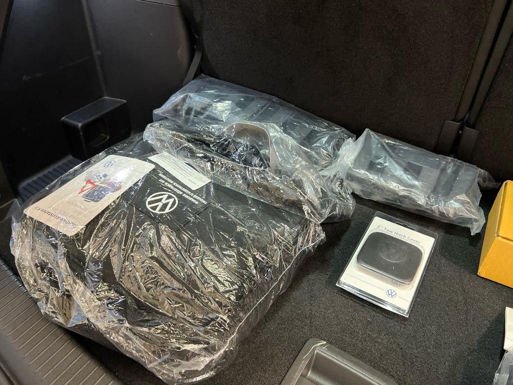 used 2025 Volkswagen Atlas car, priced at $42,930