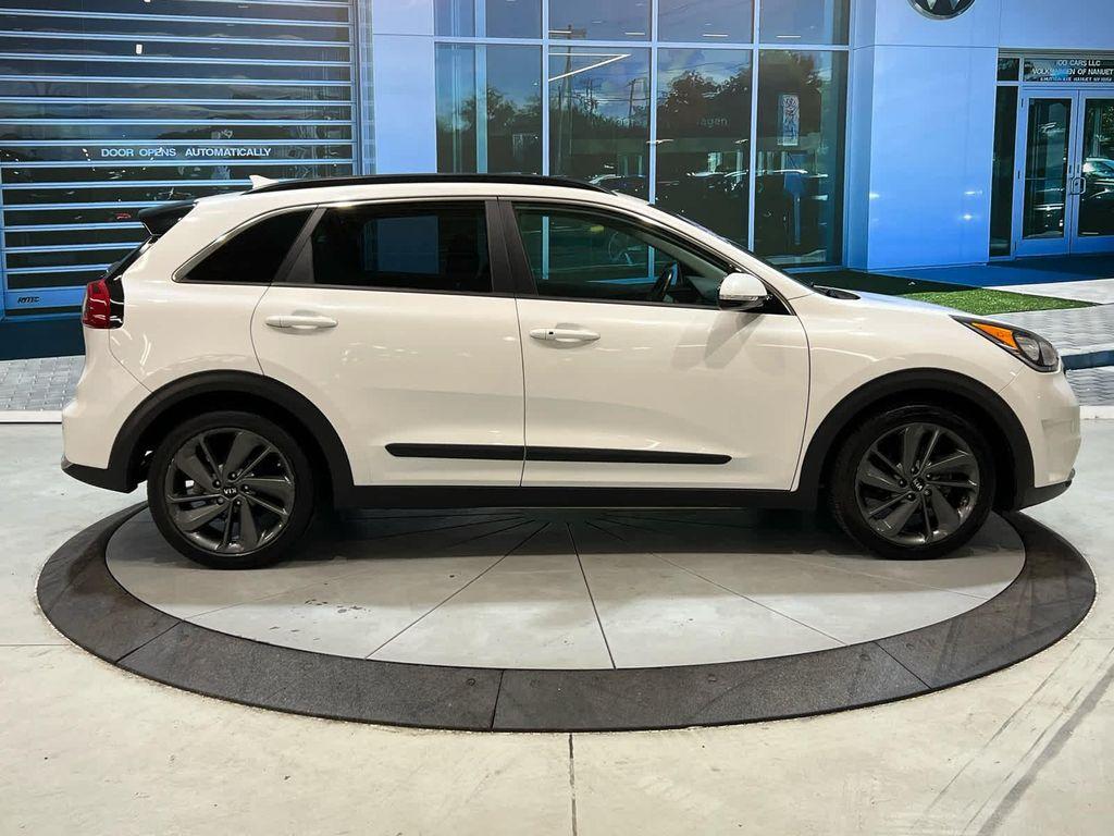 used 2017 Kia Niro car