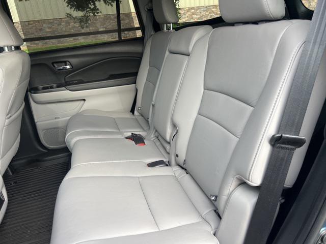 used 2021 Honda Pilot car, priced at $32,252