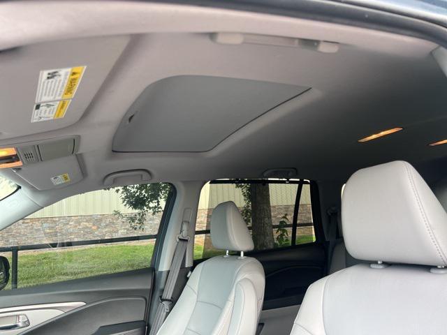 used 2021 Honda Pilot car, priced at $32,252