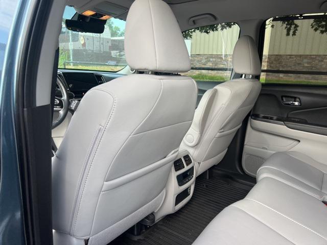 used 2021 Honda Pilot car, priced at $32,252