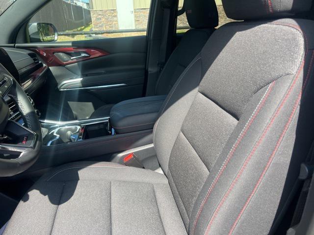 used 2024 Chevrolet Traverse car, priced at $49,722