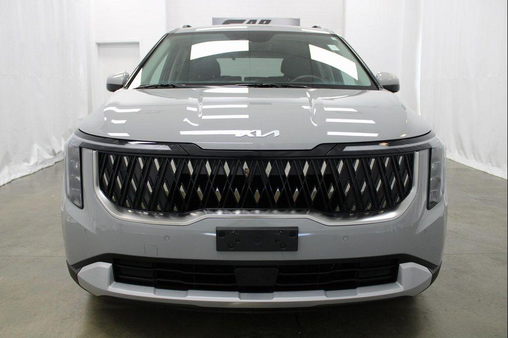 used 2025 Kia Carnival car, priced at $37,486