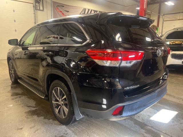 used 2018 Toyota Highlander car, priced at $23,267